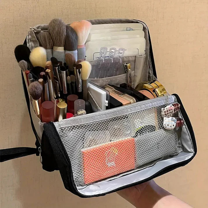 Lunetty™ – Keep Your Makeup Neatly Packed (50% Off)